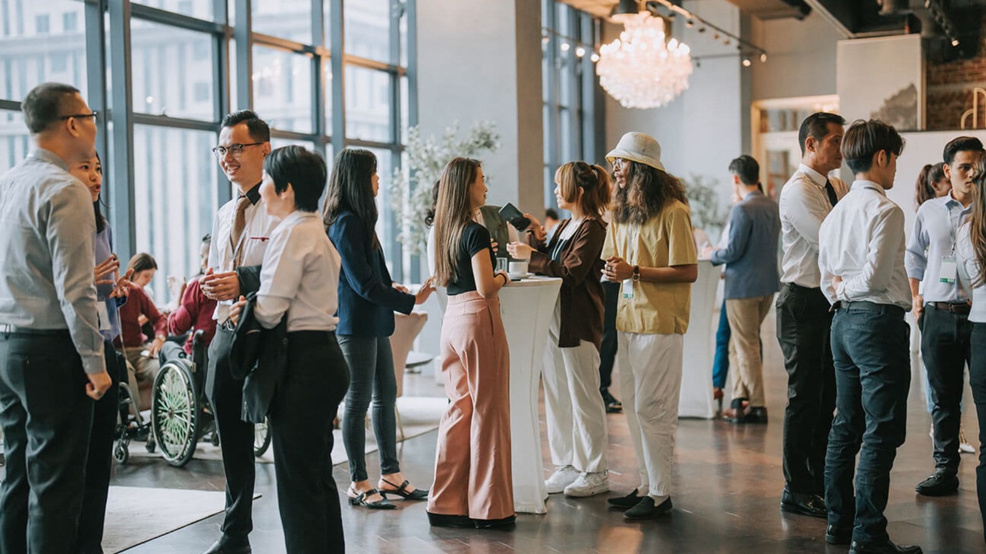 Alumni Event Ideas: 25 Formats That Get Alumni to Show Up and Connect