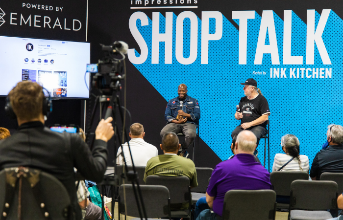 11. Live Pop-Up Talks or Micro Workshops - Trade Show Ideas to Attract