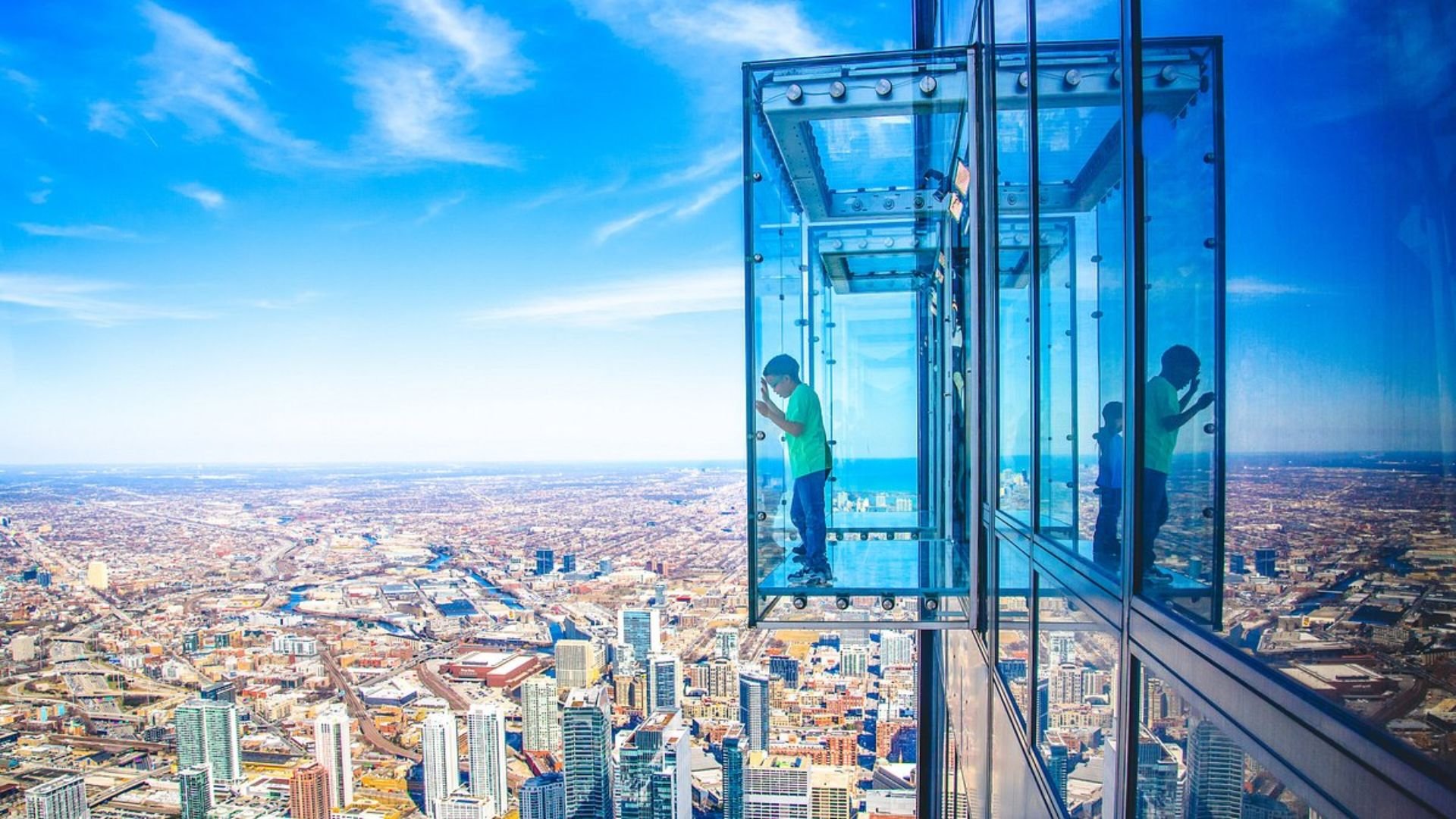 6. Willis Tower Skydeck. Chicago photoshoot locations