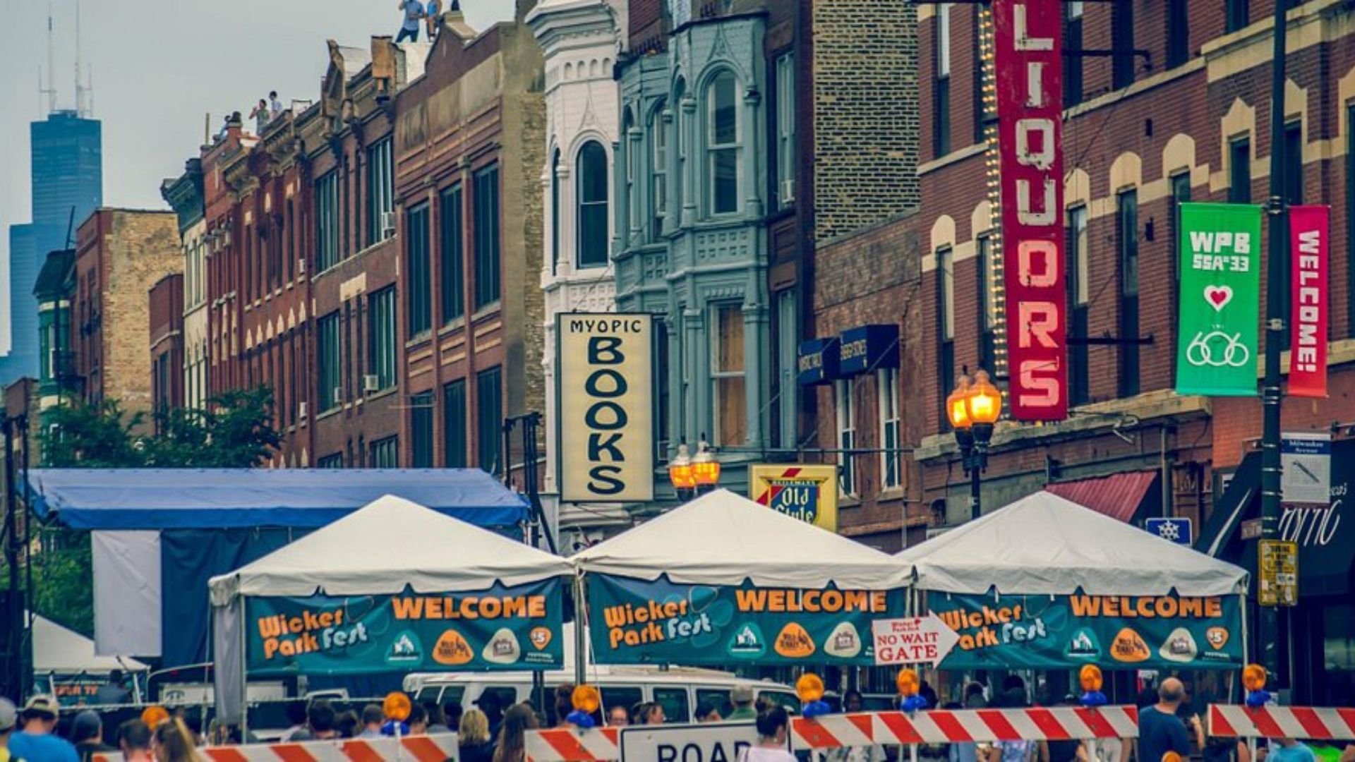 10. Wicker Park. Chicago photoshoot locations.